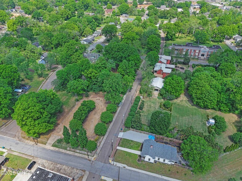 More Photos Of 428 N Cumberland St, Jackson Specialty For Sale