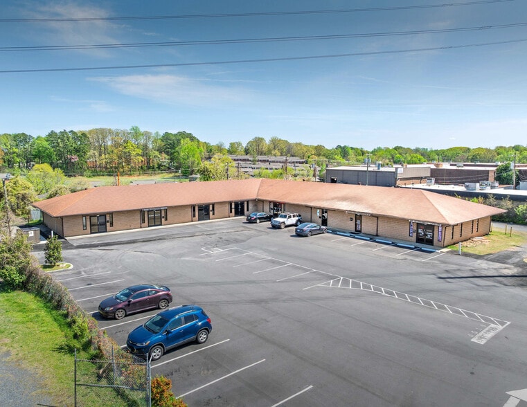 Primary Photo Of 4211-4221 South Blvd, Charlotte General Retail For Lease