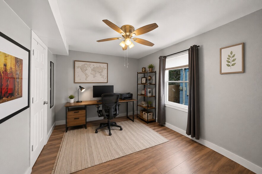 More Photos Of 609 Sealy St, Galveston Apartments For Sale