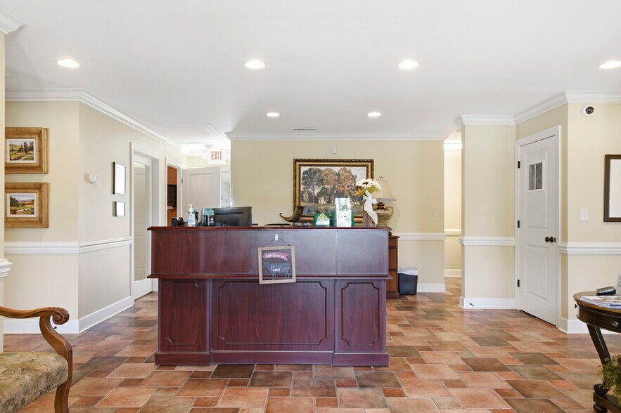More Photos Of GA Hwy 136, LaFayette Bank For Sale