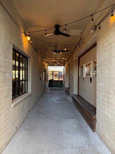 More Photos Of 1822 N Broadway, Los Angeles Storefront Retail Office For Sale