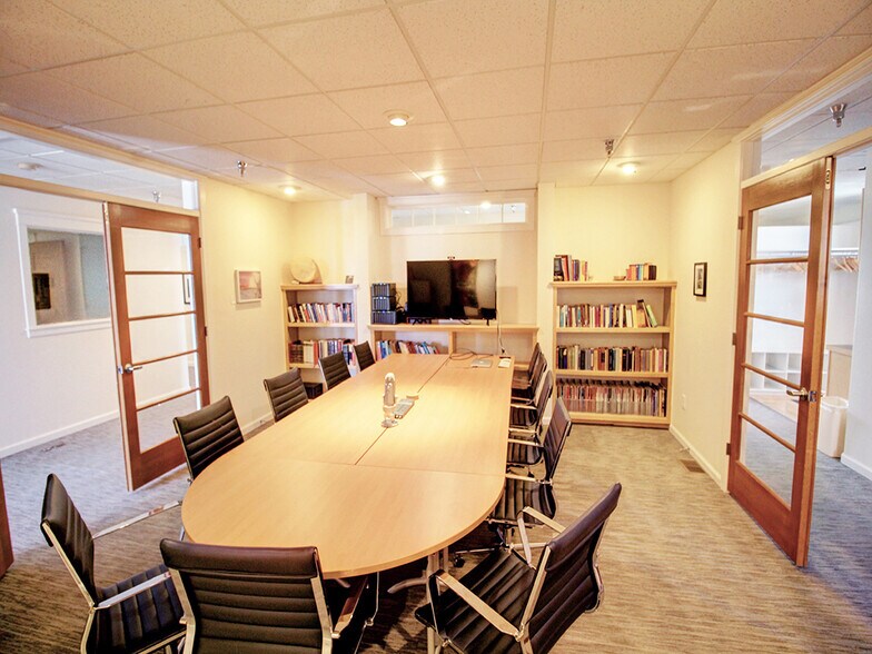 More Photos Of 7102 La Vista Pl, Niwot Medical For Lease