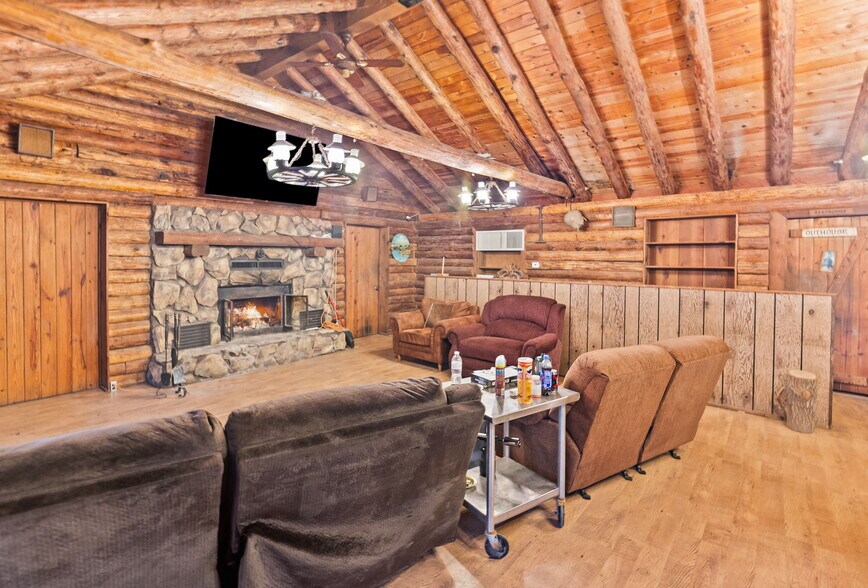 More Photos Of 1162 School St, Percy Restaurant For Sale