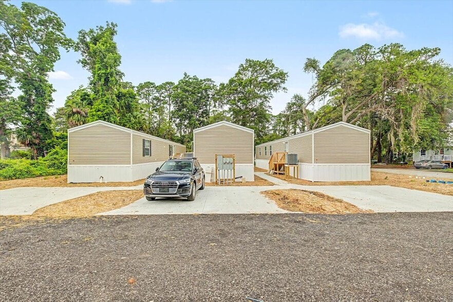 More Photos Of 120 Red Fox Mnr, Hilton Head Island Multifamily For Sale