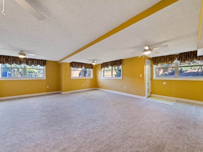 More Photos Of 142 Country Club Dr, Waynesville Hospitality For Sale