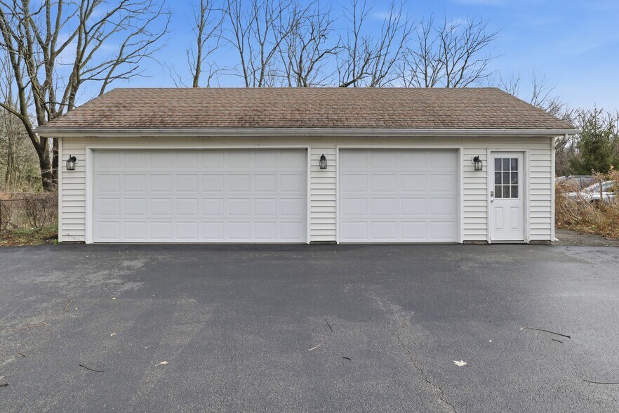 More Photos Of 3925 N Buffalo St, Orchard Park Storefront Retail Office For Sale