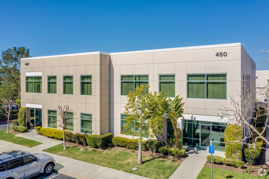 Primary Photo Of 460 Goddard, Irvine Light Manufacturing For Sale