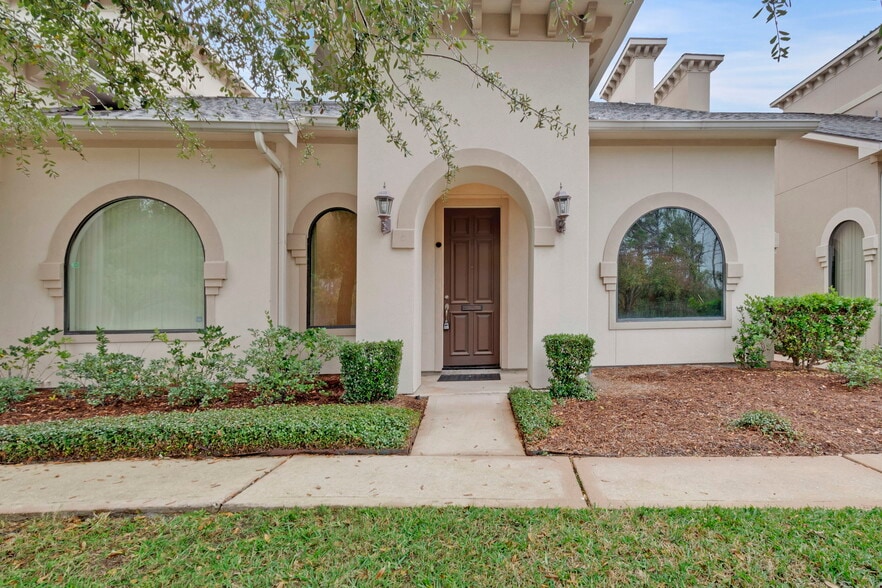 More Photos Of 12818 Willow Centre, Houston Office Residential For Sale