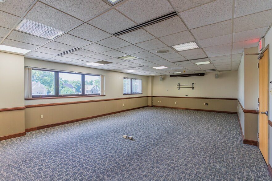 More Photos Of 1 Bartol Ave, Ridley Park Medical For Lease