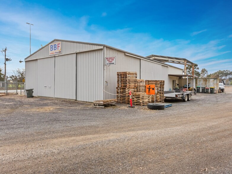 More Photos Of 59 Shanley Street, Wangaratta Warehouse For Lease