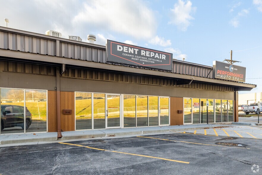 More Photos Of S S. 144th St. Industrial/ Flex Space, Omaha Flex For Lease