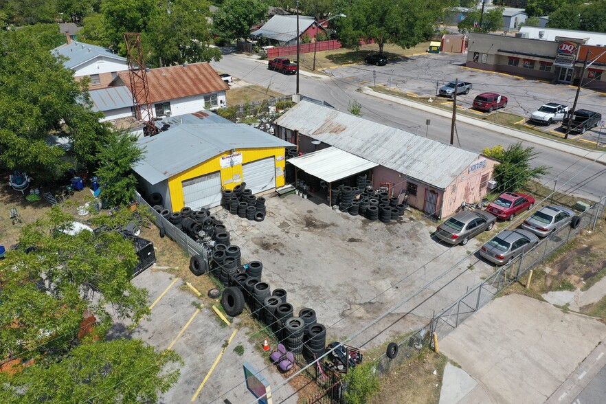 Primary Photo Of 5812 Manor Rd, Austin Auto Repair For Sale