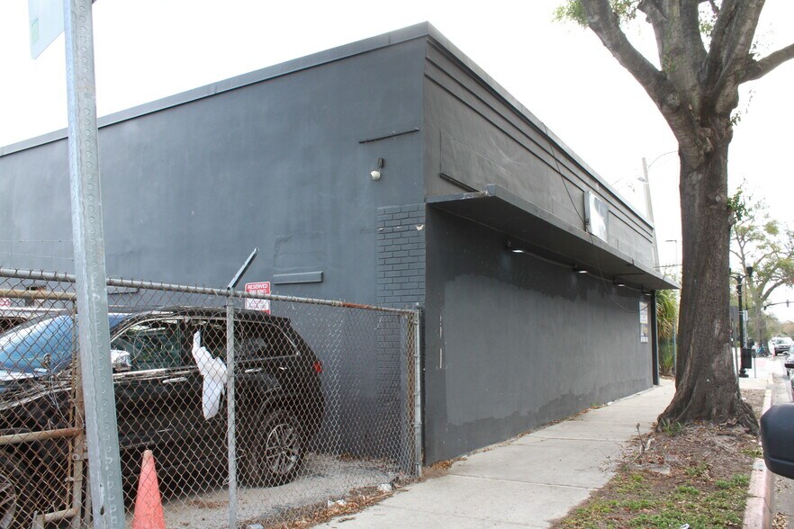 More Photos Of 47 W Amelia St, Orlando Bar For Sale