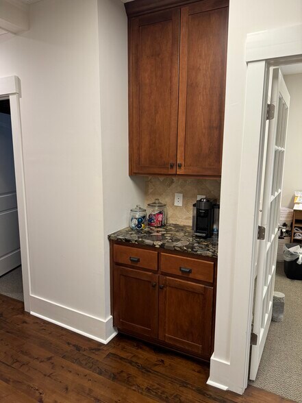 More Photos Of 9957 Moorings Dr, Jacksonville Office For Lease