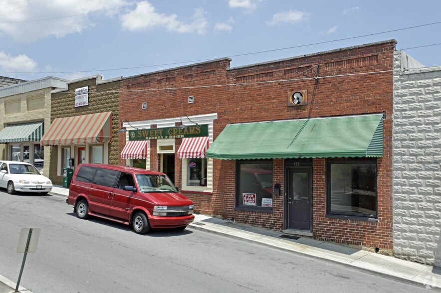 Primary Photo Of 120-122 S Church St, Rogersville Storefront Retail Office For Lease