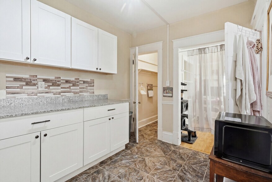 More Photos Of 1530 Sherburne Ave, Saint Paul Apartments For Sale