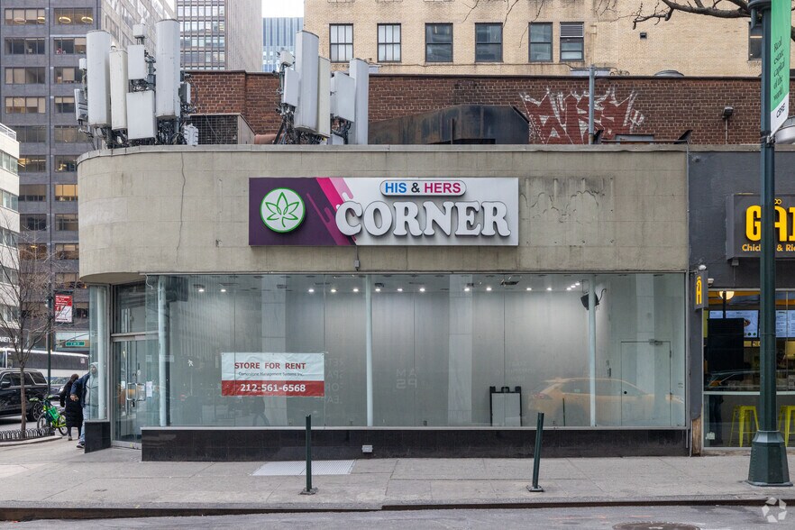 More Photos Of 716 Third Ave, New York Storefront For Lease