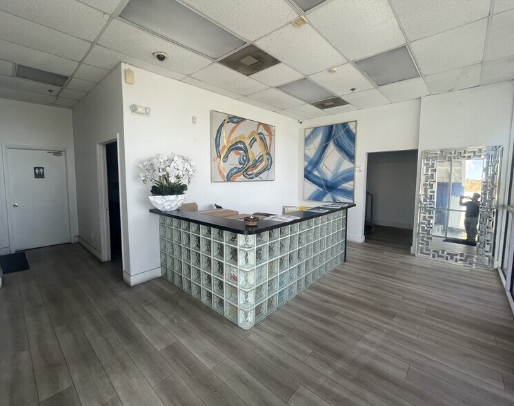 More Photos Of 7315-7335 NW 31st St, Miami Warehouse For Lease