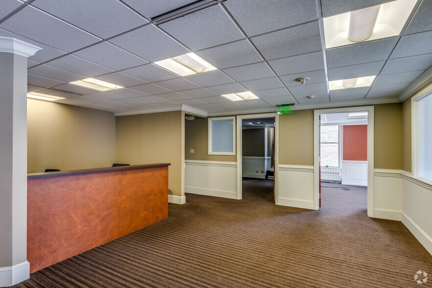 More Photos Of 225 E Mason St, Milwaukee Office Residential For Sale