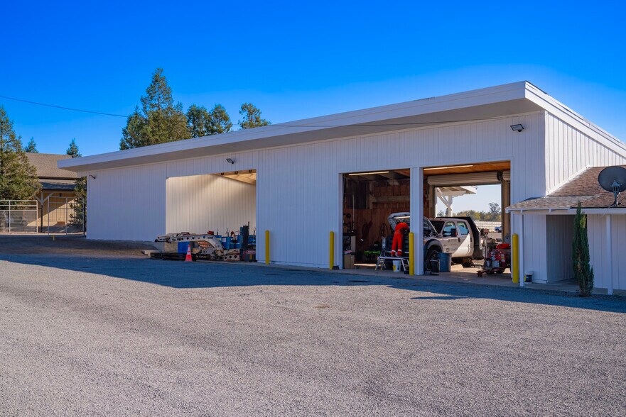 More Photos Of 2208 Olivet Rd, Santa Rosa Industrial For Sale