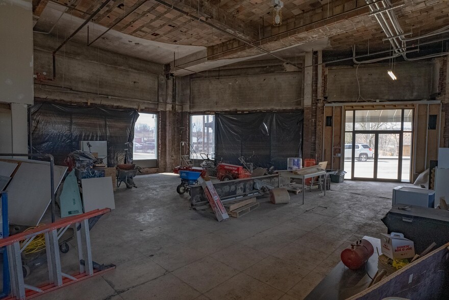 More Photos Of 253 E Washington St, New Castle Office For Lease