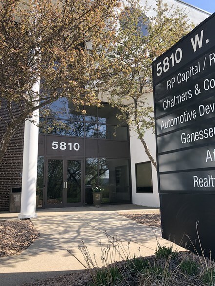 More Photos Of 5810 78th St W, Bloomington Office For Lease