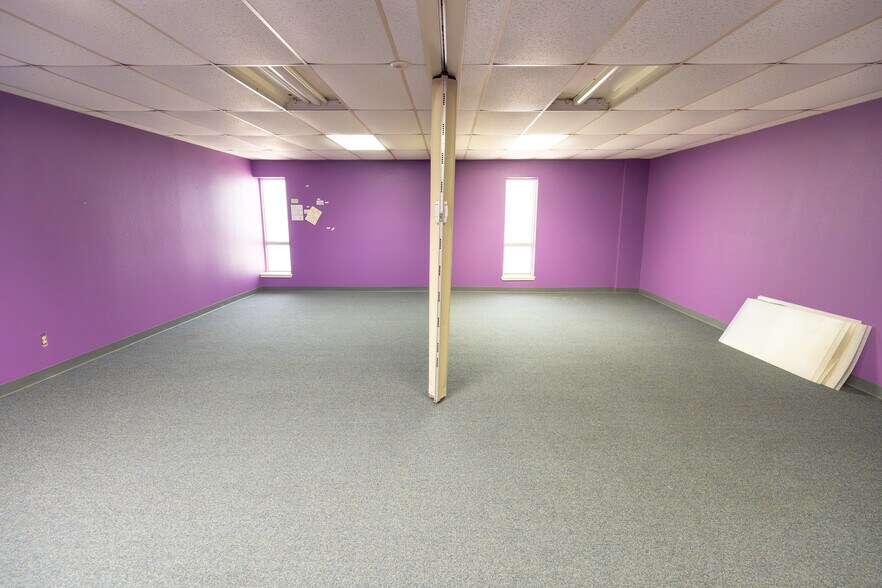 More Photos Of 900 Natchez Ave, Pasadena Schools For Sale