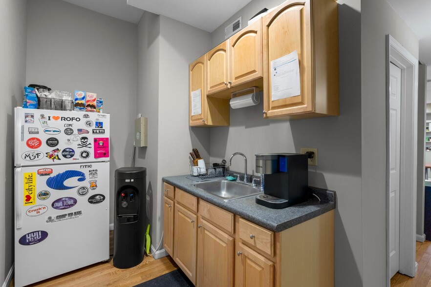 More Photos Of 1608 Eastern Ave, Baltimore Office Residential For Sale