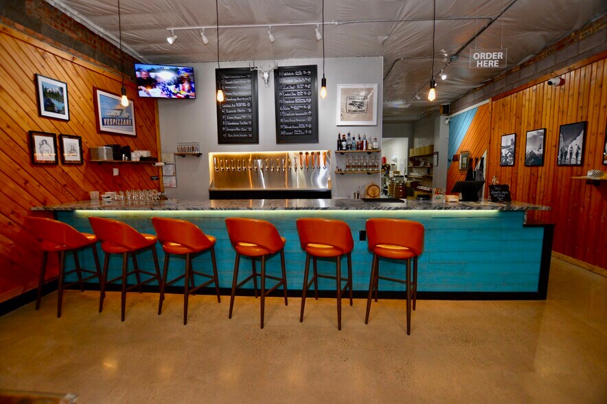 More Photos Of 315 1/2 N Main St, Gunnison General Retail For Sale