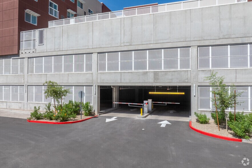 More Photos Of 424 W Main St, Mesa Apartments For Lease