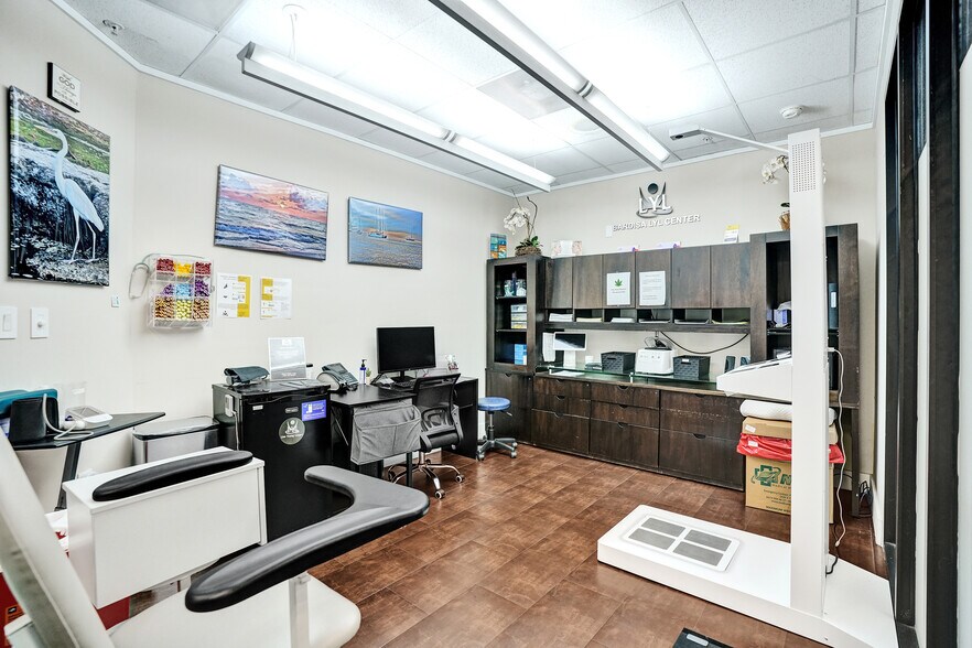 More Photos Of 7374 SW 93rd Ave, Miami Office For Sale