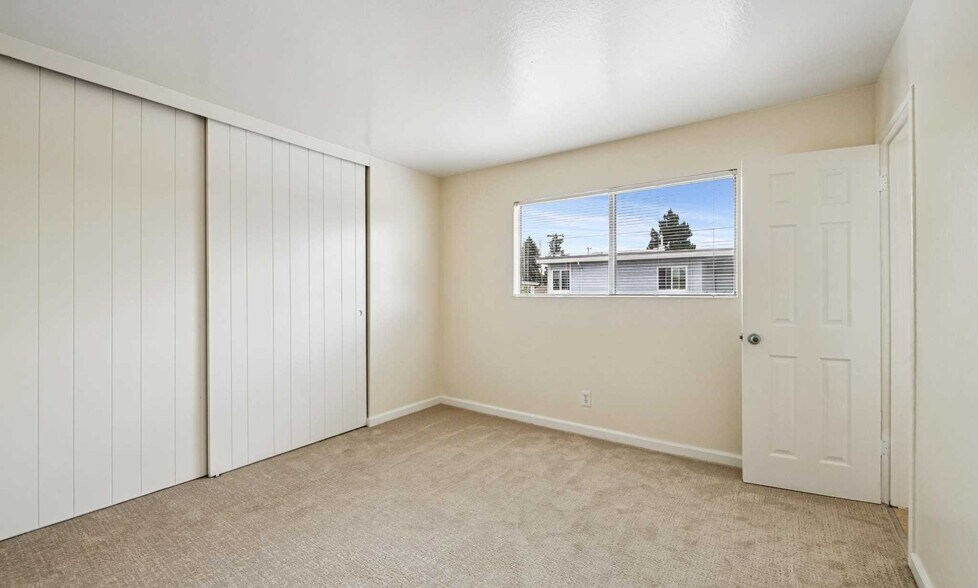 More Photos Of 411 E 17th St, Oakland Apartments For Sale