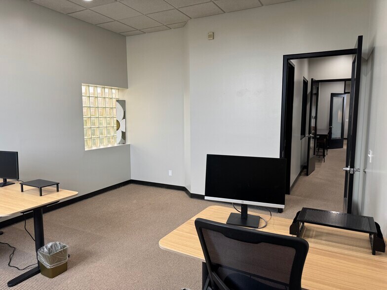 More Photos Of 1012 11th St, Modesto Office For Lease