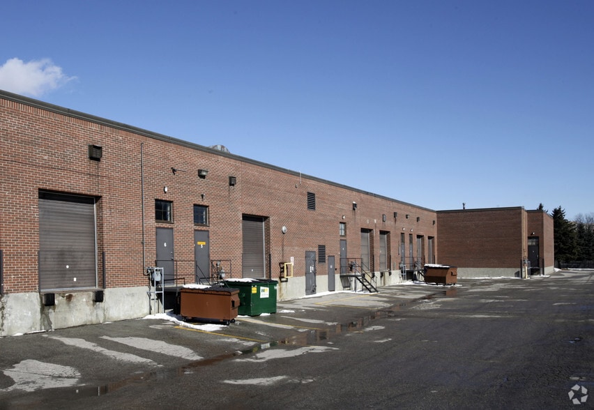 More Photos Of 3500 Pharmacy Ave, Toronto Warehouse For Lease