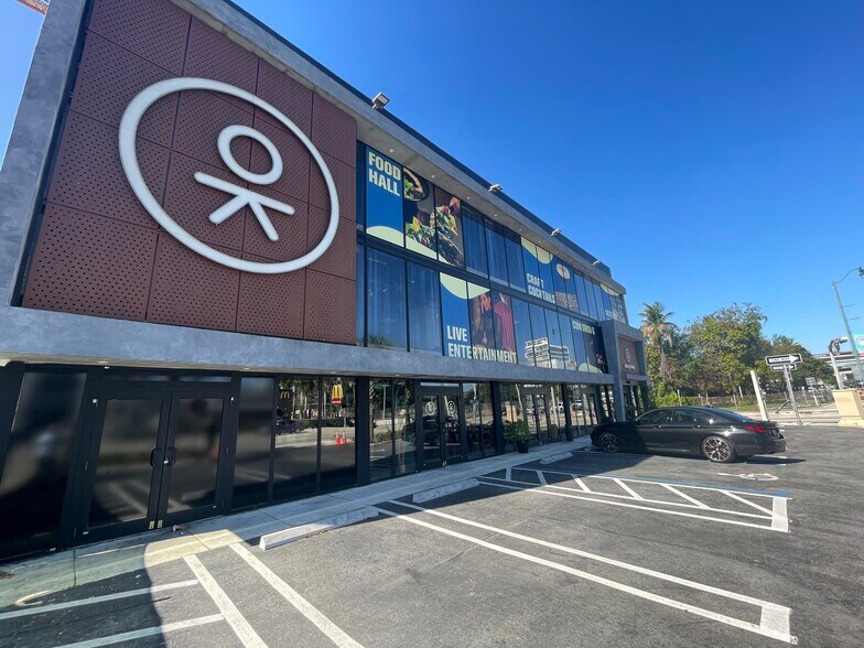 More Photos Of 268 SW 8th St, Miami Restaurant For Lease