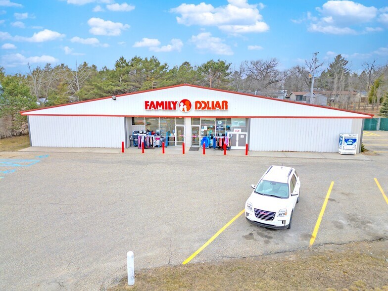 More Photos Of 5299 N Us Highway 23, Oscoda Freestanding For Sale