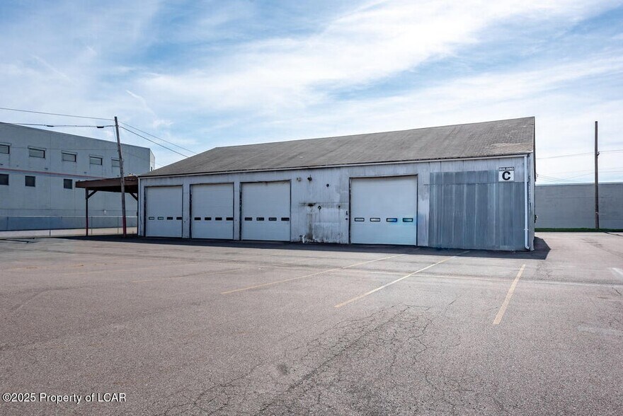 More Photos Of 232 Division St, Kingston Warehouse For Lease