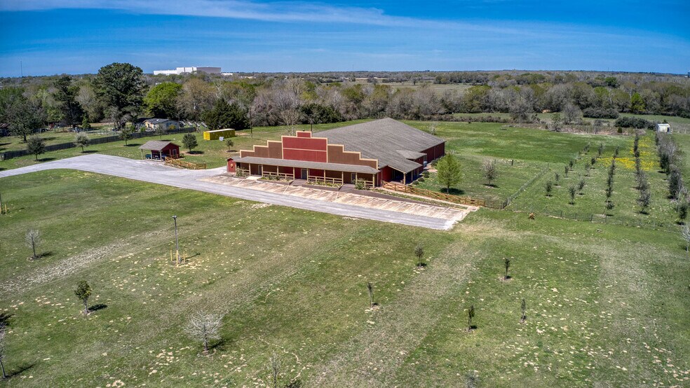 More Photos Of 48600 US-290 BUS, Hempstead Land For Sale