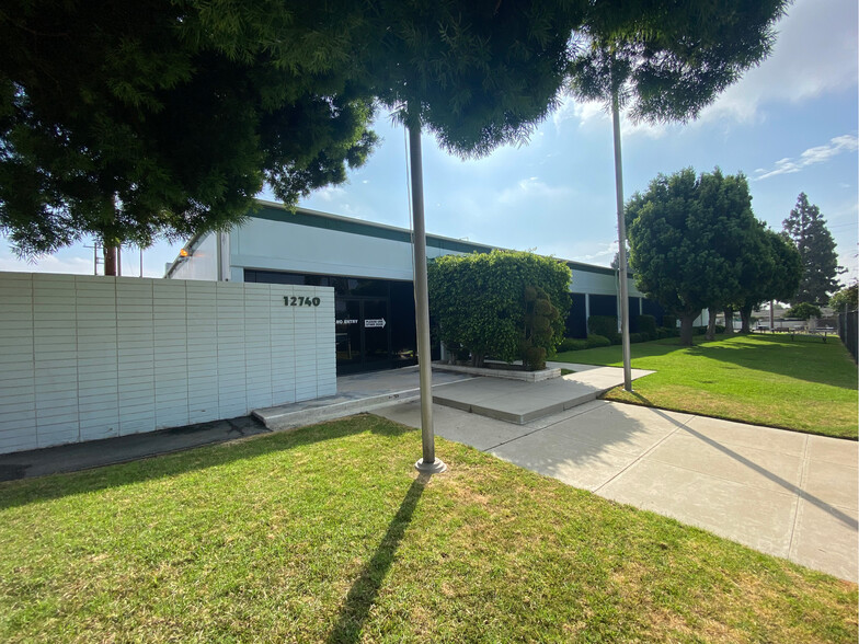 Primary Photo Of 12740 San Fernando Rd, Sylmar Warehouse For Lease