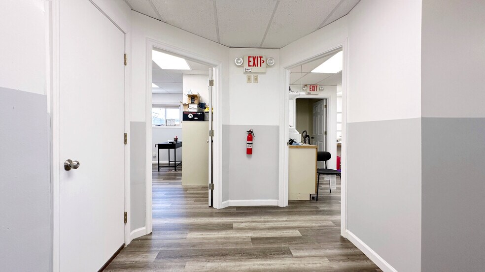 More Photos Of 7125 Reading Rd, Cincinnati Medical For Sale