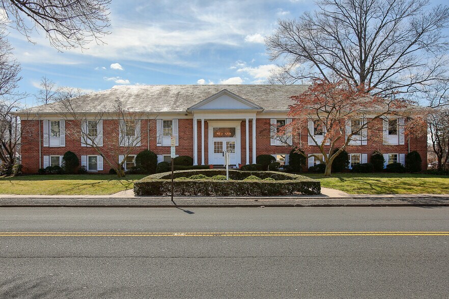 More Photos Of 1020-1030 Park Ave, Plainfield Medical For Sale