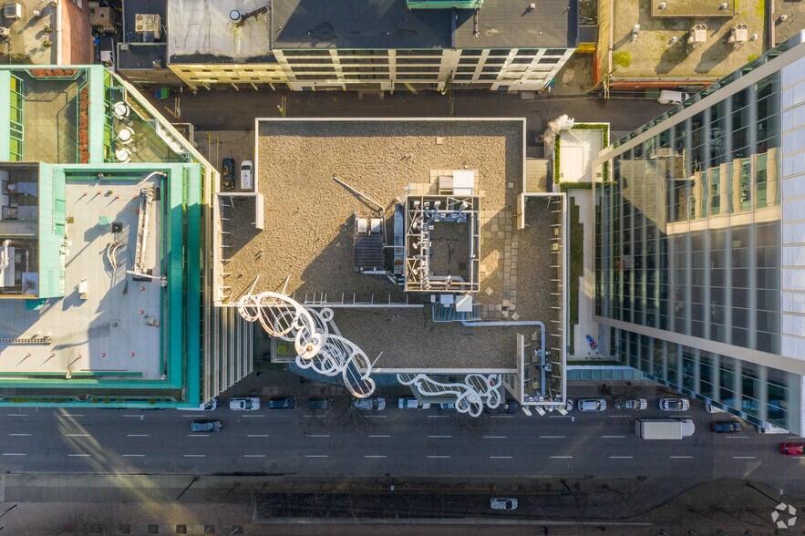 More Photos Of 938 Howe St, Vancouver Medical For Sale