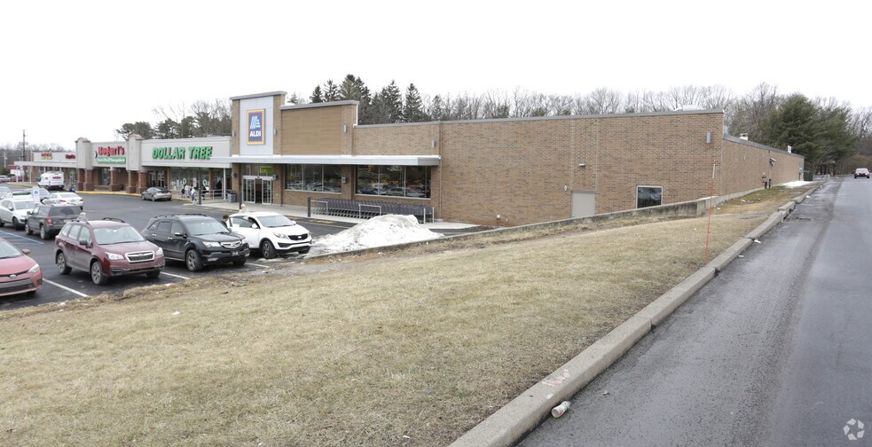 More Photos Of 106 Laurel Mall Dr, Hazleton Unknown For Lease