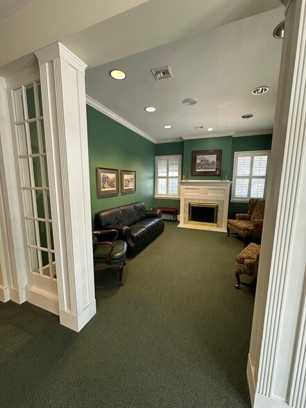 More Photos Of 1850 Bellair Blvd, Orange Park Medical For Sale