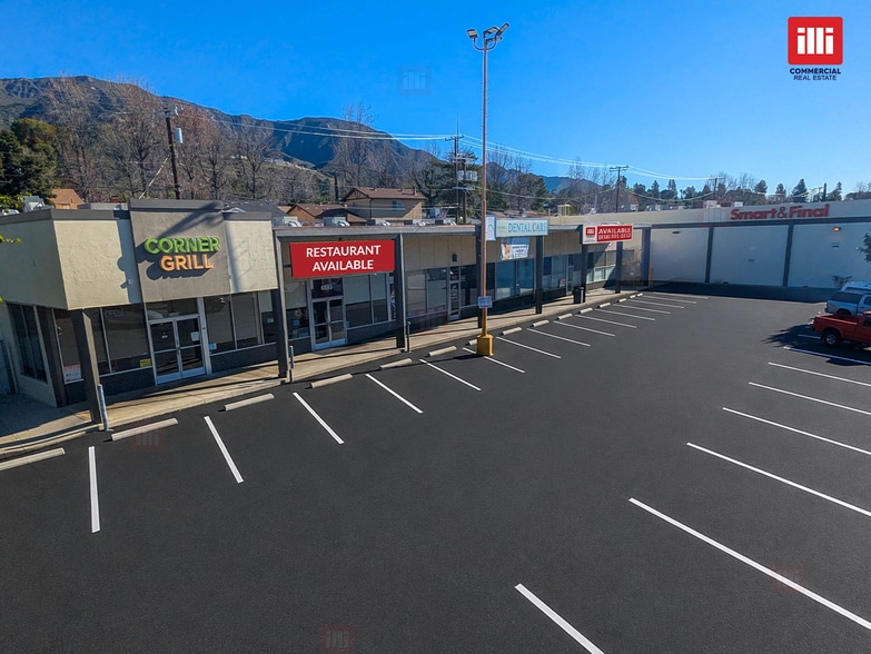 More Photos Of 6535-6585 Foothill Blvd, Tujunga General Retail For Lease