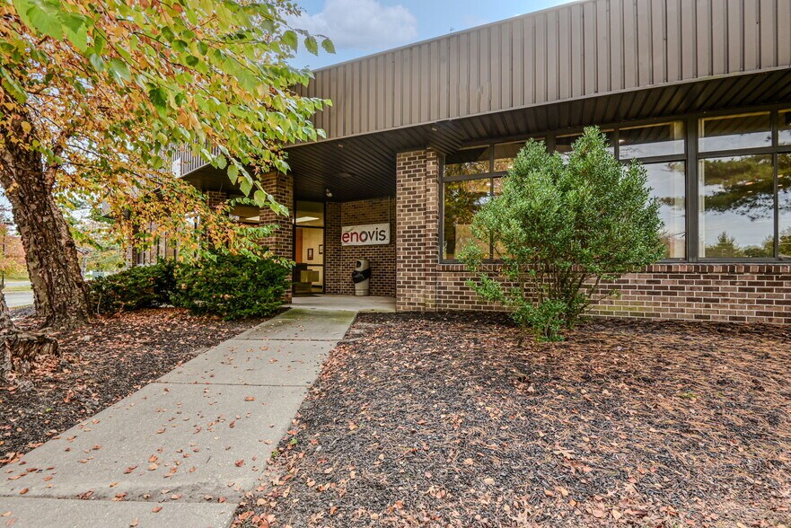 More Photos Of 118 Lukens Dr, New Castle Unknown For Lease