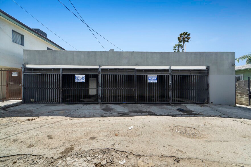 More Photos Of 6127 Romaine St, Los Angeles Apartments For Sale