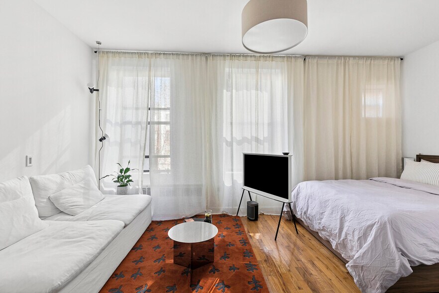 More Photos Of 10 Fort Greene Pl, Brooklyn Apartments For Sale