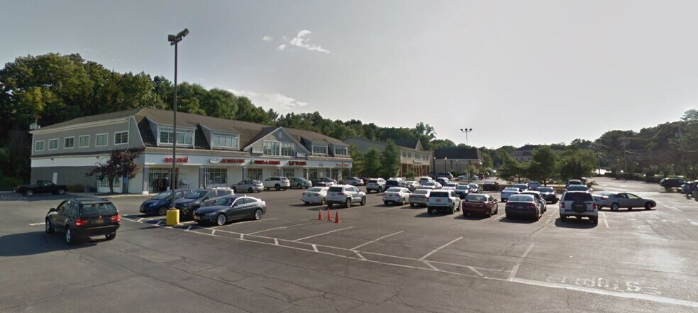 More Photos Of 45 Quaker Ave, Cornwall Storefront Retail Office For Lease