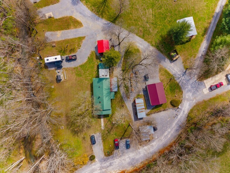 More Photos Of 141 Lower Bogard Rd, Newport Trailer Camper Park For Sale